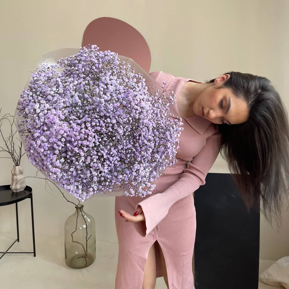Флаффи сиреневый: большой букет из гипсофилы + аквабокс и коробка-переноска