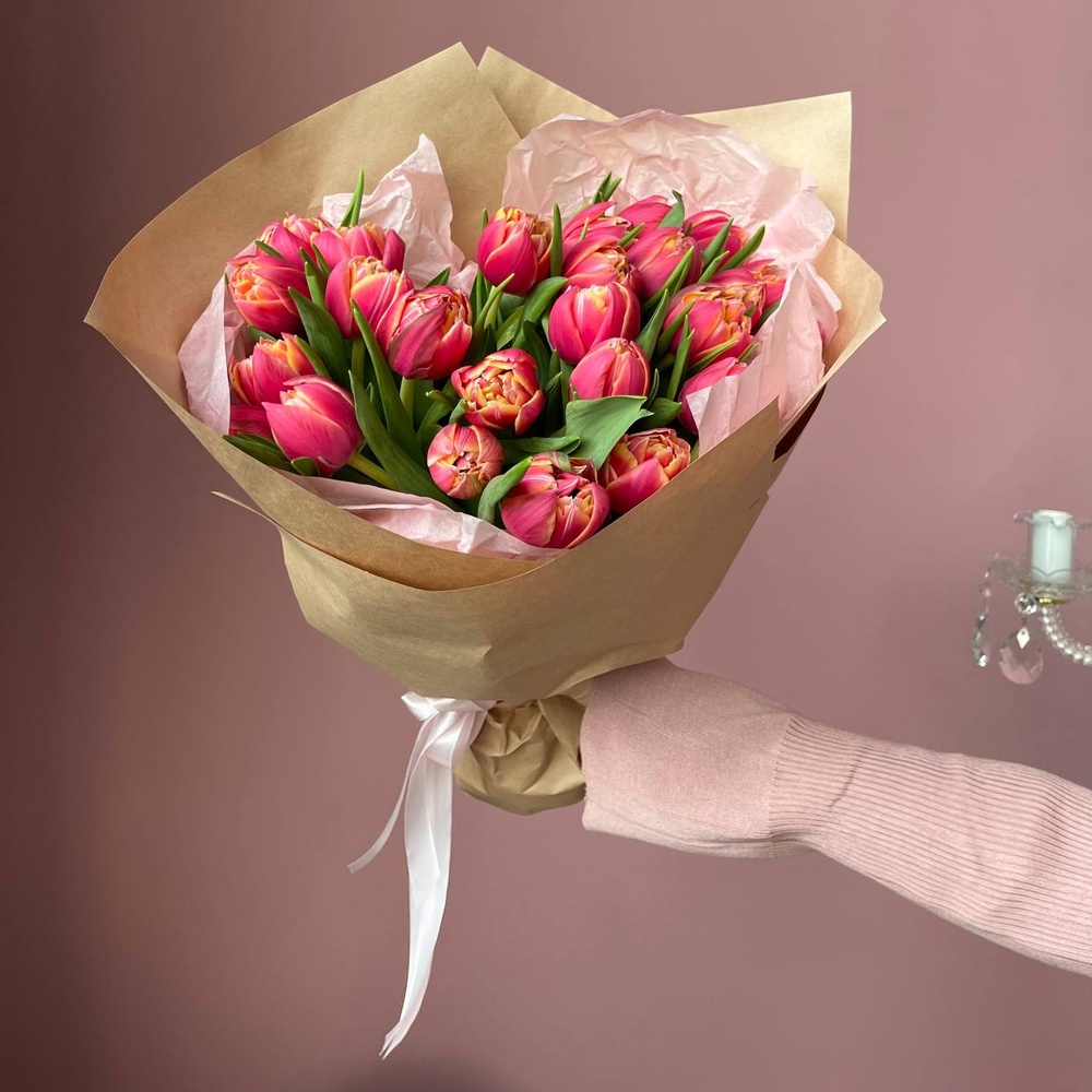 С любовью к тебе: 25 пионовидных тюльпанов+коробка для цветов