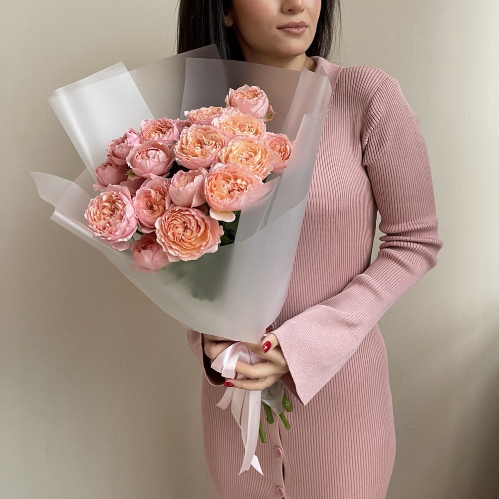 Огни святого Эльма: букет из пионовидной розы