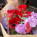 Крыло любви: букет-комплимент с анемонами в Санкт-Петербурге - Фотография 2