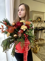 Зимняя композиция в шляпной коробке с доставкой по СПб - Фотография 3