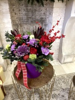 Зимняя композиция в шляпной коробке с доставкой по СПб - Фотография 5