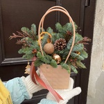 Лесной орешек: зимняя композиция в бронзовых оттенках в Санкт-Петербурге - Фотография 1