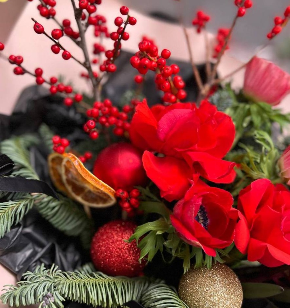 Испанский танец: Новогодний букет