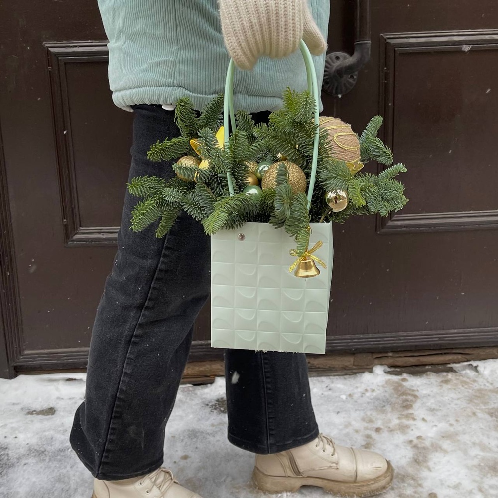 Искры праздника: новогодняя композиция