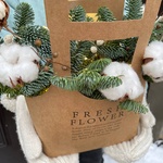 Зимний комплимент: нобилис, хлопок, гирлянда с доставкой по СПб - Фотография 5