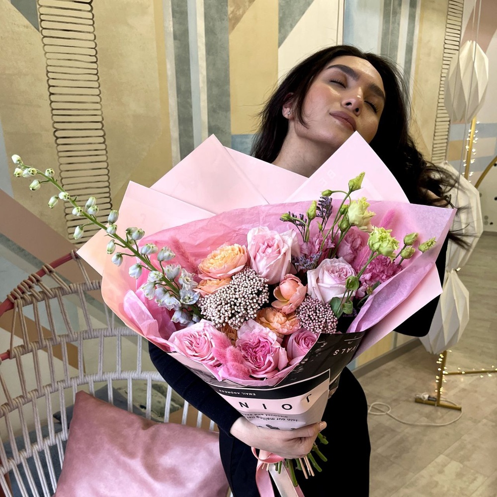 Букеты RoseMarkt с доставкой в Санкт-Петербурге