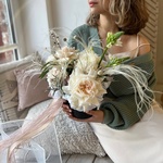 Аист принес: композиция в шляпной коробке - Фотография 1