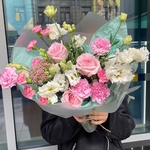 Бабл Гам: пионовидные розы, лизиантус и другие цветы в Санкт-Петербурге - Фотография 1 Бабл Гам: пионовидные розы, лизиантус и другие цветы в Санкт-Петербурге - Фотография 1