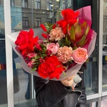 В ритме танго: пионовидные розы и другие цветы в Санкт-Петербурге - Фотография 1 В ритме танго: пионовидные розы и другие цветы в Санкт-Петербурге - Фотография 1