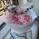 Доктор прописал: букет с пионовидными розовыми розами - Фотография 4