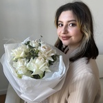 Волшебная пилюля: букет с белыми пионовидными розами - Фотография 3