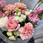 Сладкие мысли: пионовидные розы, эустома и другие цветы в Санкт-Петербурге - Фотография 2