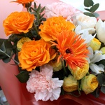 Букет Осенний грязный : герберы, розы, ирисы, гвоздики и другие цветы с доставкой в Санкт-Петербурге - Фотография 5