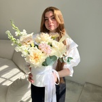 Выход в свет: в белых тонах - Фотография 1 Выход в свет: в белых тонах - Фотография 1