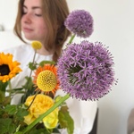 Полет шмеля: яркая композиция в шляпной коробке - Фотография 3