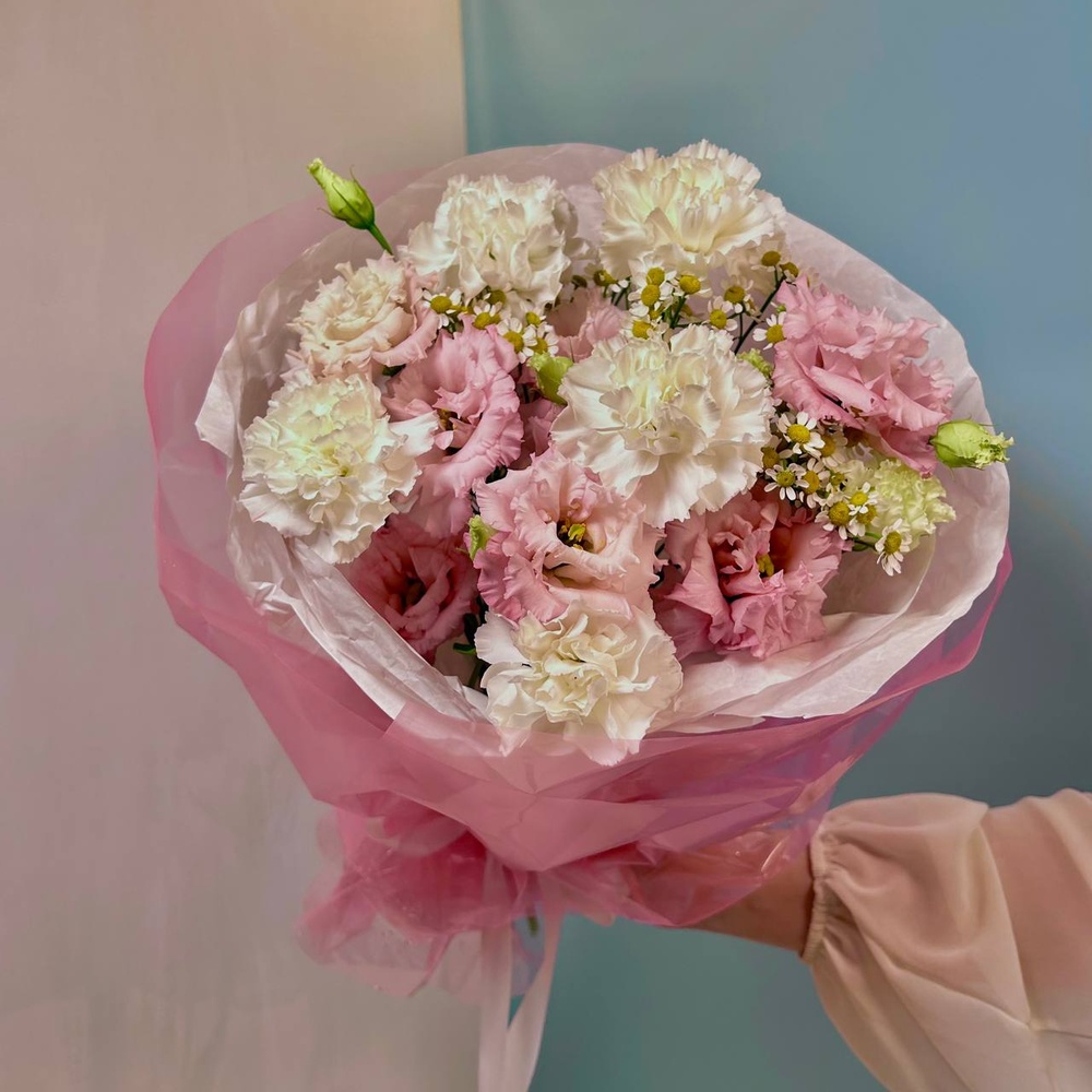 Цветочный пунш: лизиантус, кустовая ромашка и диантус