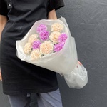 Чтобы долго стоял: букет из диантусов в лаконичной упаковке в Санкт-Петербурге - Фотография 6