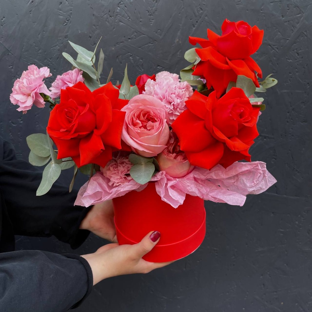 Шуры-Муры: цветы в шляпной коробке