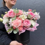 Буше: цветы в шляпной коробке в Санкт-Петербурге - Фотография 2