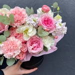 Буше: цветы в шляпной коробке в Санкт-Петербурге - Фотография 3