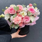 Буше: цветы в шляпной коробке в Санкт-Петербурге - Фотография 7