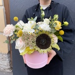 Шарлемань: цветы на вкус флориста в шляпной коробке в Санкт-Петербурге - Фотография 3 Шарлемань: цветы на вкус флориста в шляпной коробке в Санкт-Петербурге - Фотография 3