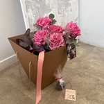 Твоей киске: пионовидные розы в шляпной коробке - Фотография 3 Твоей киске: пионовидные розы в шляпной коробке - Фотография 3
