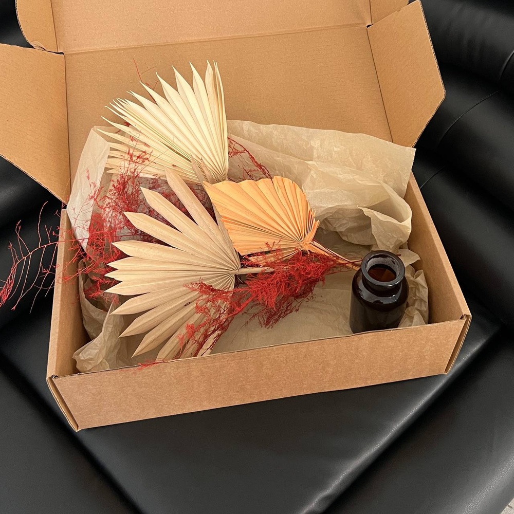 Экобокс: сухоцветы Пальма и Аспарагус в Санкт-Петербурге