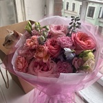 Царство Моти: букет в розовой гамме с пионовидными цветами  - Фотография 6