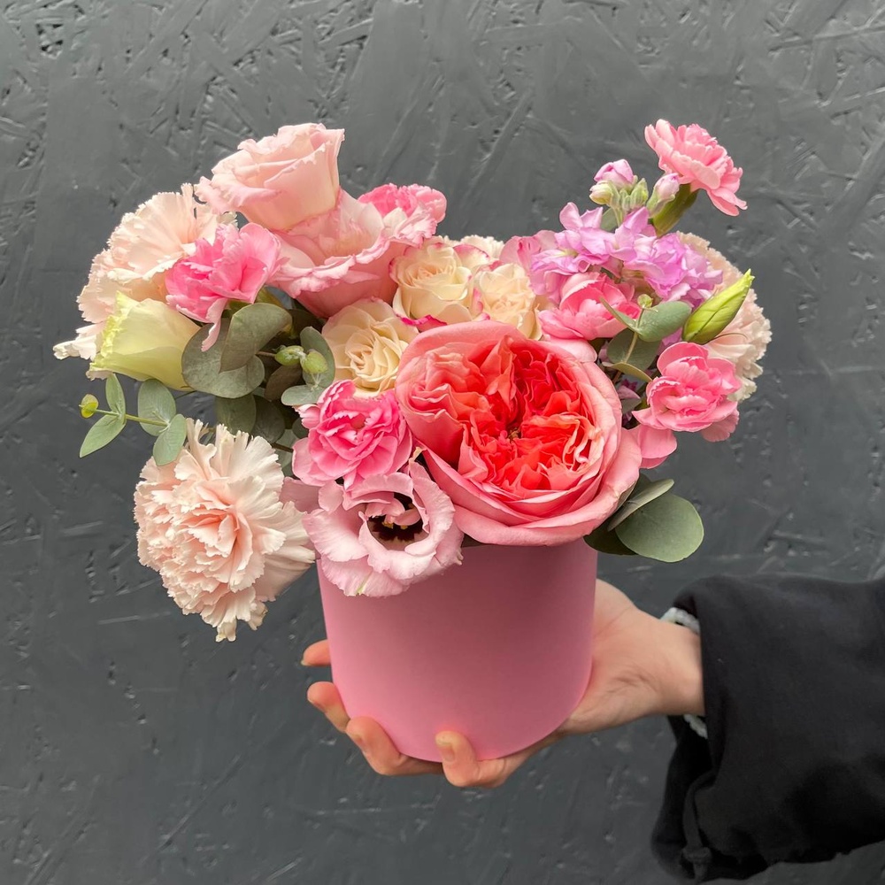 Лолли: цветочная композиция в розовой гамме