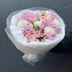 Символ любви: авторский букет в лаконичной упаковке в Санкт-Петербурге - Фотография 2