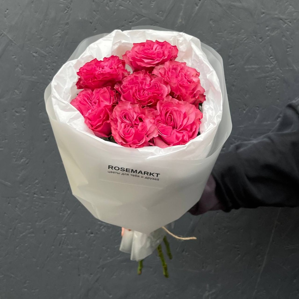 Пинк блюз: стойкие розы в лаконичной упаковке + аквабокс и коробка-переноска