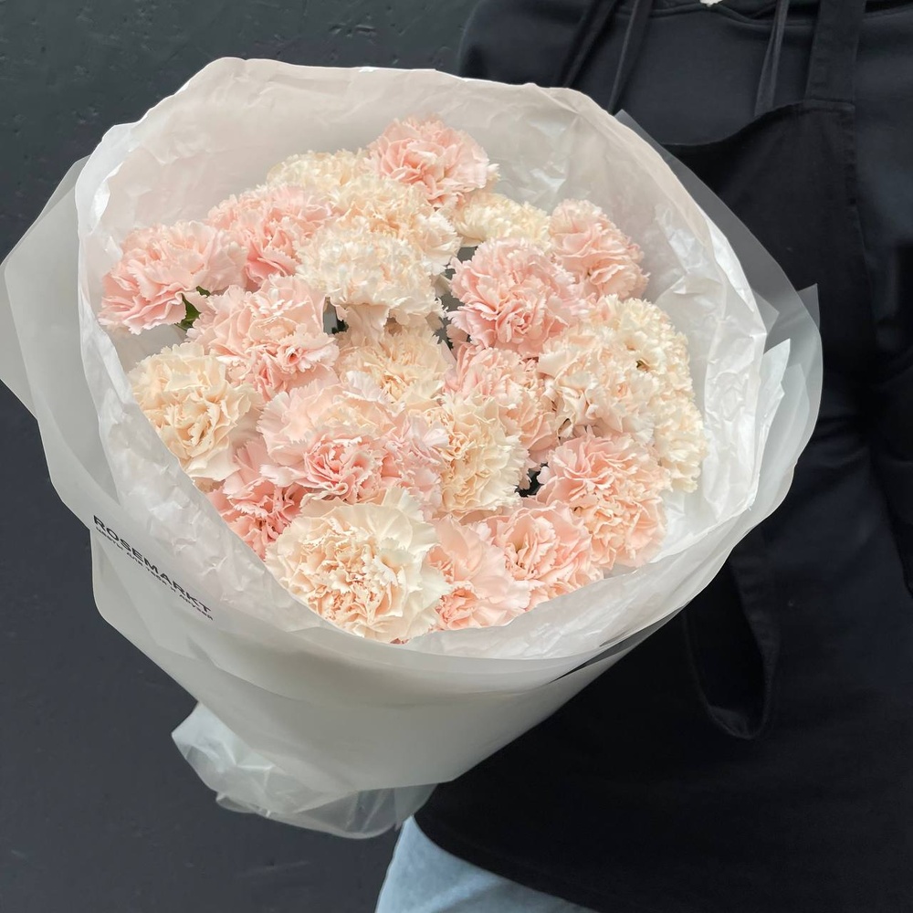 Пудровые яблочки: стойкие диантусы в лаконичной упаковке