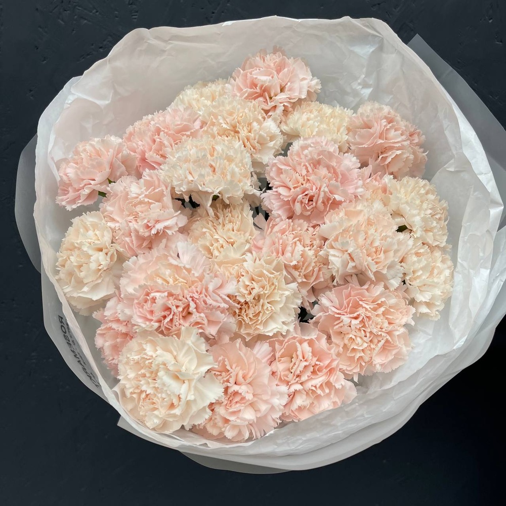 Пудровые яблочки: стойкие диантусы в лаконичной упаковке