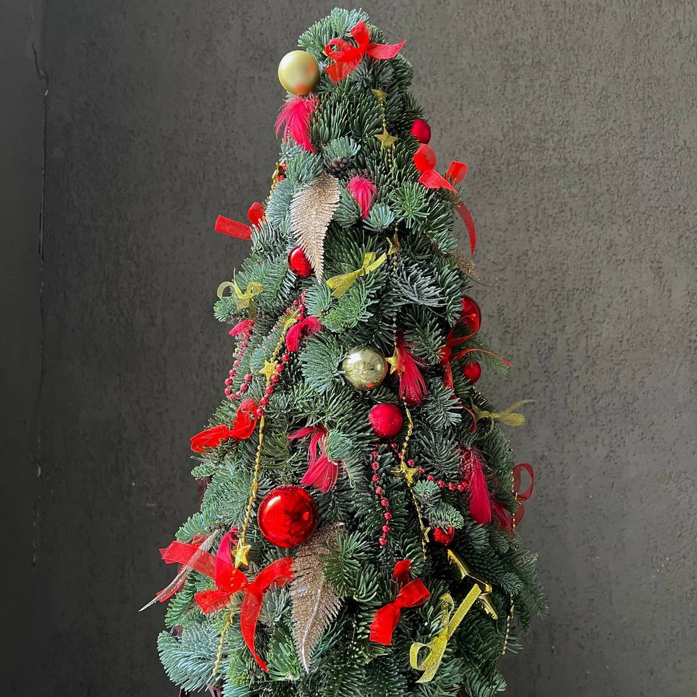 Ёлка в стиле 80-х