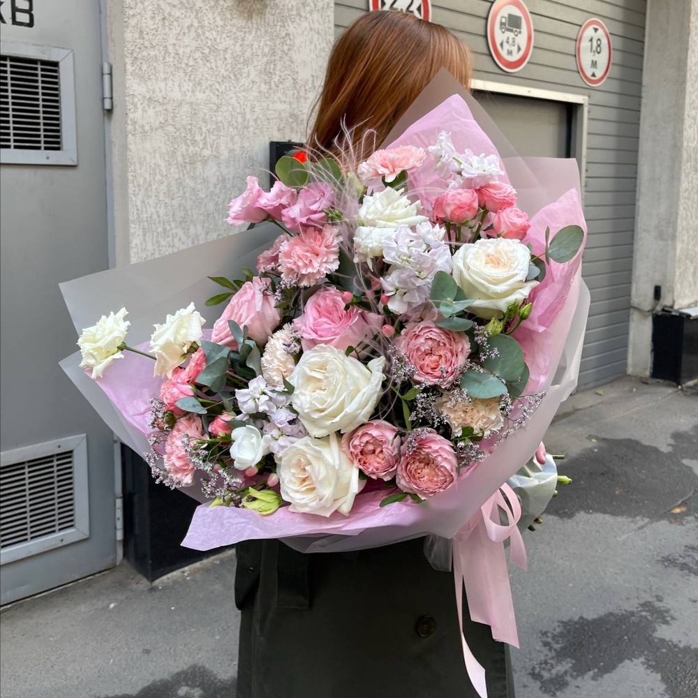 Пион-букет: нежный букет цветов за 17090