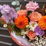 Сладкий сентябрь: осенний авторский букет в яркой гамме - Фотография 6