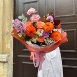 Сладкий сентябрь: осенний авторский букет в яркой гамме - Фотография 5