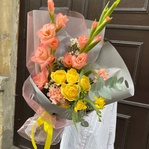 Моргентау: авторский букет в яркой гамме - Фотография 3