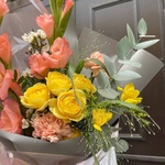 Моргентау: авторский букет в яркой гамме - Фотография 2