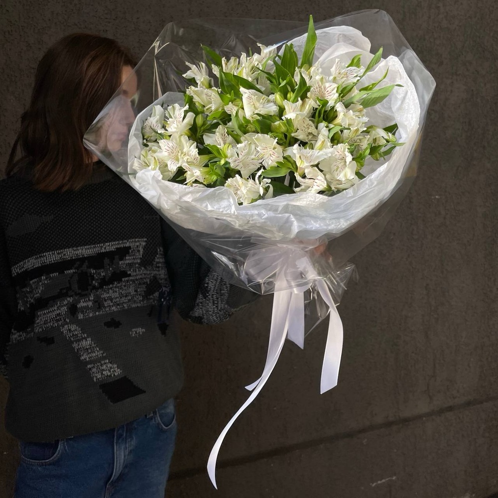 Пюр вайт: 11 белоснежных альстромерий