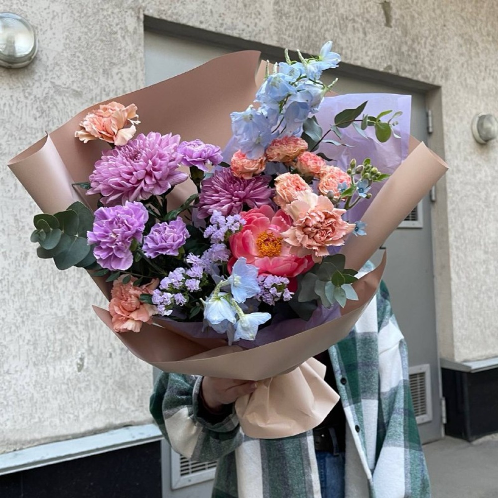 Разноцветная вуаль: авторский букет в яркой гамме