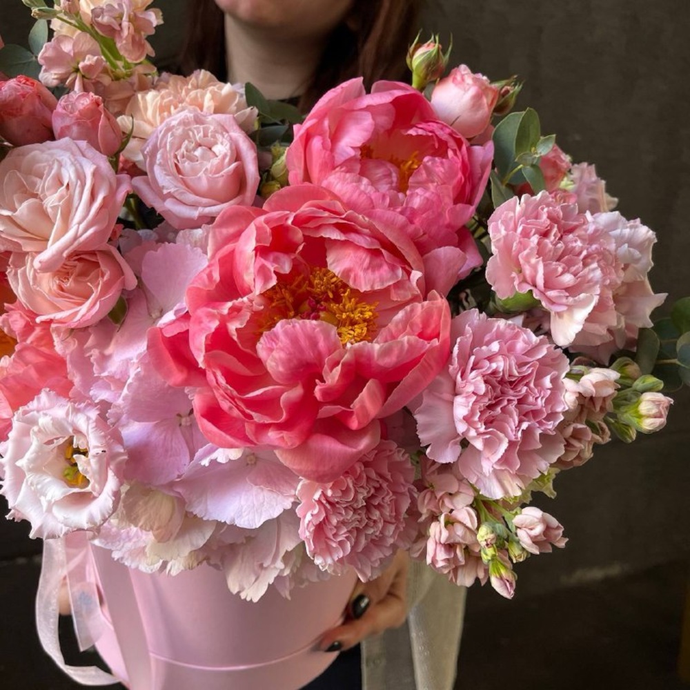 Королева Матильда: авторская композиция в шляпной коробке