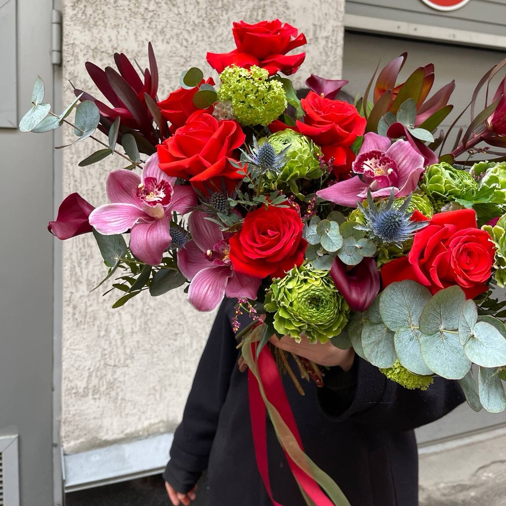 Гранатовый Джо: авторский букет в яркой гамме