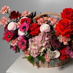 Акварельные краски: авторская корзина в яркой гамме - Фотография 1