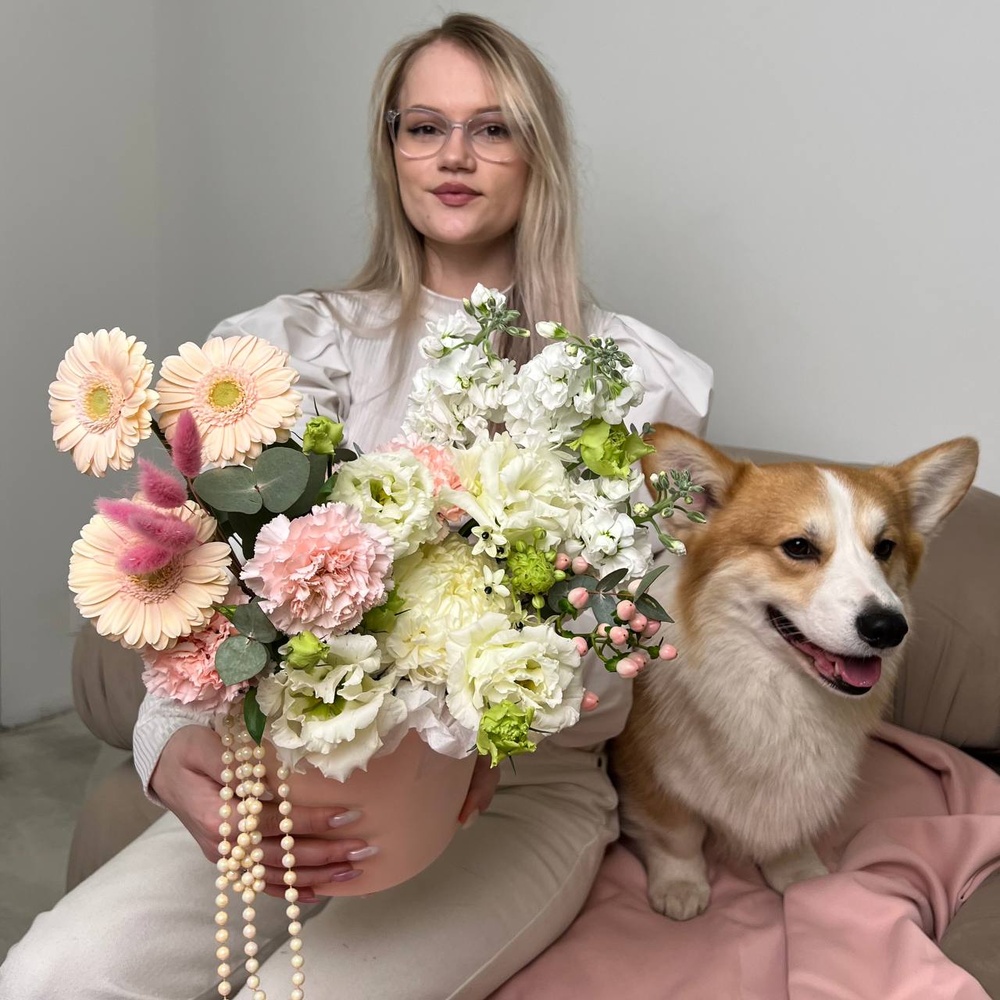 Влажный носик: воздушная композиция в щляпной коробке+ ИГРУШКА ДЛЯ СОБАКИ В ПОДАРОК!