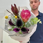 О, Боже, какой мужчина: экзотическая протея, каллы и леукадедрон с доставкой в Санкт-Петербурге - Фотография 6