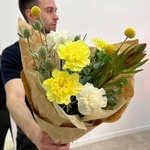 Моя попытка номер 5: кружевной диантус, эрингиум и краспедия с доставкой в Санкт- Петербурге - Фотография 1