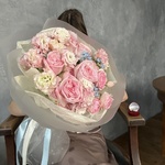 Счастливы навсегда: пионовидные розы, лизиантус и твидия с доставкой в Санкт- Петербурге - Фотография 3